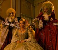 [Madame de Pompadour and her android stalkers.]